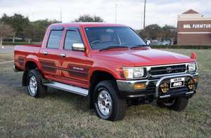 Buena Oferta para Toyota Hilux SSR 4x4 de 1993, Camioneta del Mercado Japonés, 3300 Millas, Transmisión Manual de 5 Velocidades, 4WD - Product Image 1