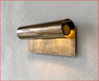 Applique murale LED E26 moderne faite à la main avec finition laiton patiné antique - Forme allongée dorée pour œuvres d'art et éclairage d'ambiance