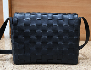 Sac bandoulière tissé pour femme en cuir de luxe, style japonais vintage, sac à main tendance, sac à bandoulière de qualité supérieure, vente en gros - Product Image 3