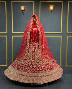 Lehenga de mariée en velours certifié, lourd, avec des broderies complètes, des détails complets, une grande ampleur et six couleurs pour les mariages et les occasions festives - Product Image 1