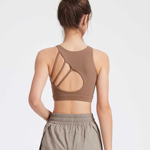 Women's Scoop Neck Sports Bra Lightweight Gym Workout Bra Moisture Wicking Performance Activewear OEM ODM Factory - Product Image 4