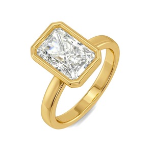 Bague de fiançailles solitaire en or jaune 14 carats avec diamant de laboratoire taille radiant de 2,50 carats serti clos, bijoux fins - Product Image 3