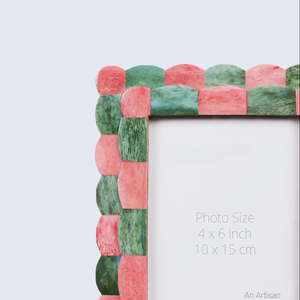 Cadre photo décoratif rond, coloré, rose et vert, à bords festonnés, en MDF imperméable et incrustations de os - Product Image 6
