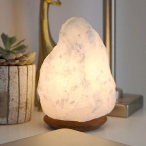 Lampe en sel blanc de l'Himalaya originale, sculptée à la main, lampe en cristal de roche pour éclairage d'ambiance, relaxation, méditation, décoration de la maison - Product Image 1