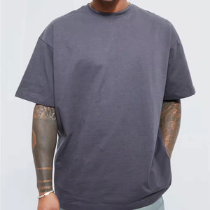 เสื้อยืดทรงบ็อกซี่ผู้ชาย ดีไซน์ยอดนิยม พร้อมโลโก้สั่งทำ รุ่นล่าสุดปี 2026 สินค้ามาใหม่ ผ้าฝ้าย 100% ระบายอากาศ แห้งเร็ว แขนสั้น - Product Image 1