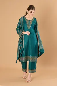 SAFAA: Vestido de Mujer Ayesha, Serie de Invierno de Lujo - Product Image 2