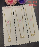 Kalung Liontin Mangalsutra Minimalis Trendy Geometris Berlapis Emas untuk Anak-Anak, Bahan Stainless Steel dengan Hiasan Berlian Amerika Micro Pave