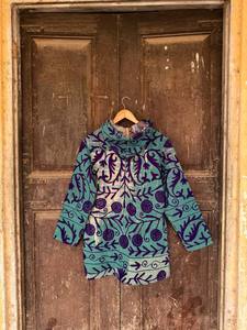 Chaqueta con Capucha Suzani Kantha Paisley, Hecha a Mano, Bordada, de Patchwork de Algodón, Estilo Bohemio Vintage, Abrigo de Invierno para Mujer, Venta al Por Mayor Personalizada - Product Image 3