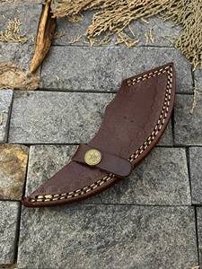 Couteau Ulu Damas fait main sur mesure avec manche en résine – Couteau de chef basculant haut de gamme pour l'extérieur - Product Image 6