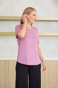 T-shirt décontracté pour femme 100 % coton, coupe classique, col rond, doux et confortable, idéal pour le quotidien - Product Image 3