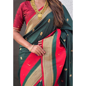 Sari de Seda Paithani Elite Weaves con Borde de Satén Muniya, Color Verde Botella, Sari Étnico con Detalles Intrincados - Product Image 4