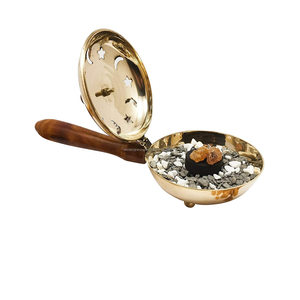Brûleur d'encens en laiton Jasmin Bois de santal Charbon Loban Design exclusif artisanal pour la maison, le bureau, le temple et la prière - Product Image 4