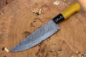 Couteau de Chef Damas Fait Main avec Manche en Résine Nid d'Abeille et Bouton Poussoir, Haute Durabilité, Couteau de Cuisine Professionnel de Survie OEM/ODM - Product Image 3
