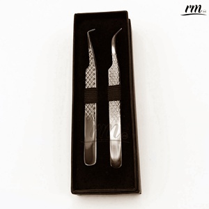 Pinces à extensions de cils RMI haute qualité en acier inoxydable multi-couleurs plasma, 90 degrés et courbées / Emballage en boîte carton 2 pièces - Product Image 3