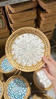 Sous-verres en rotin en gros du Vietnam sous-verres à café en céramique tissés à la main avec incrustation de nacre bon prix du Vietnam