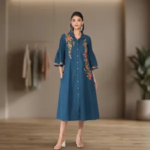 Vestido Midi Azul Marino para Mujer, Bordado, con Cuello Peter Pan, Mangas Tres Cuartos Tipo Campana, Detalles Florales, Botones al Frente, Estilo Casual - Product Image 2
