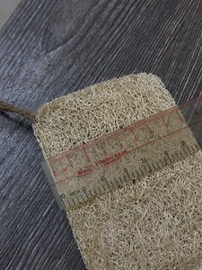 Tampons en luffa naturel à utiliser pour le lavage de la vaisselle de cuisine de haute qualité du Vietnam avec service d'emballage OEM - Product Image 6