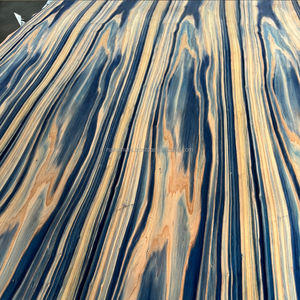 Panneau de contreplaqué décoratif en cèdre bleu teinté IRODORITAI, plaqué et recouvert d'uréthane, pour usage intérieur - Product Image 3