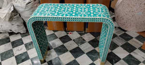 Table console européenne moderne de luxe faite à la main, deux tiroirs, design personnalisable en incrustation d'os, matériau en résine, décoration d'intérieur - Product Image 6