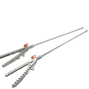 Porte-aiguille laparoscopique, instrument chirurgical manuel certifié CE Classe II, pour utilisation en chirurgie d'arthroscopie - Product Image 1