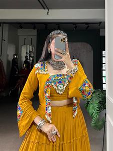 Lehenga de rayón con diseño Gamthi y trabajo de espejo, con blusa y chaqueta, completamente cosido, listo para usar, colección especial Navratri. - Product Image 6