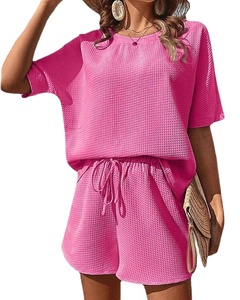 Ensemble deux pièces d'été pour femmes T-shirts et shorts confortables 2026 - Product Image 1