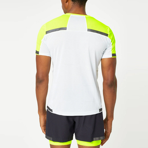 เสื้อยืดโพลีเอสเตอร์ทนทานสำหรับทีมกีฬา ออกแบบลายกราฟิกได้ตามต้องการ ระบายอากาศได้ดี เหมาะสำหรับการฝึกซ้อม - Product Image 3