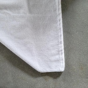 Un lato cotone un lato in poliestere bianco per <span class=keywords><strong>la</strong></span> stampa a sublimazione formato personalizzato a mano telo mare bianco 330 400GSM - Product Image 4