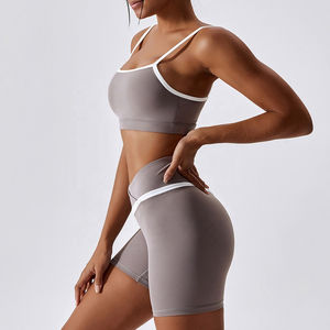 ชุดโยคะสองชิ้นสีพื้นพร้อมโลโก้แบบกำหนดเอง เอวสูง ยืดได้สี่ทิศทาง เป็นมิตรกับสิ่งแวดล้อม เหมาะสำหรับออกกำลังกาย - Product Image 6