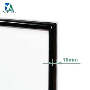 Pizarra Magnética Decorativa con Diseño de Jirafa y Diseño Gráfico Personalizado - Product Image 2