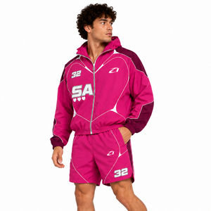Conjunto Deportivo Moderno Personalizado con Chaqueta Cortavientos Rosa con Capucha y Pantalones Cortos para Correr, con Ribete Reflectante y Transpirable, de Nailon - Product Image 1