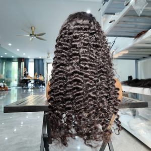 Perruque en cheveux humains Remy moyenne, bouclée profonde, faite à la main, sans partie fine, cheveux vietnamiens, vente en gros - Product Image 4