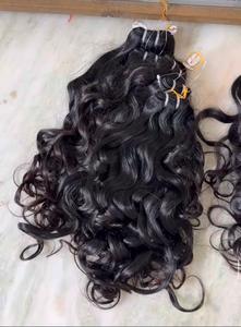 Extensions de Cheveux Humains Vierges Naturels Bouclés Vente en Gros Paquets Double Trame Non Transformés Épais Doux Brillant Longue Durée Premium - Product Image 5