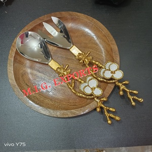 M.I.G. EXPORTS Flower Design Metal Cutlery Set Spoon Fork High Mirror Polish Rust Resistant Wedding <b>Flatware</b> - Product Image 4