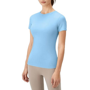 Camisetas térmicas de compresión con cuello redondo personalizadas para mujer, camisetas térmicas de manga corta para yoga y entrenamiento. - Product Image 3