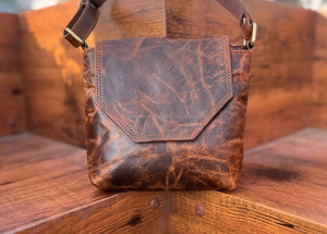 Bolso Crujiente de Cuero Auténtico Hecho a Mano para Mujer, Bandolera Elegante de Cuero de Grano Completo, Ideal para Regalo - Product Image 5