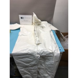 8 Trajes de Protección Personal DuPont Tychem SL Talla 2XL - Equipo y Piezas de Semiconductores de Confianza con Legado Global - Product Image 2