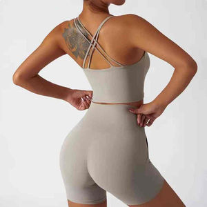 Conjunto Deportivo de Dos Piezas para Mujer, Verano 2025, Informal, para Gimnasio, Venta al Por Mayor, Shorts de Yoga Tejidos por Encima de la Rodilla y Top con Diseño Sólido - Product Image 2