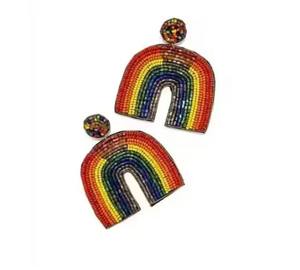 Boucles d'oreilles pendantes exquises faites à la main, brodées de perles blanches, pour mariages, fêtes, cadeaux festifs, élégantes, tendance, style chandelier, argentées - Product Image 4