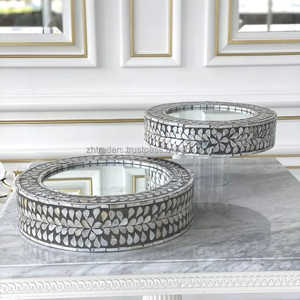 Soporte de pastel de madera Divine Radiance y con incrustaciones de madreperla Bandeja de servicio artística hecha a mano Premium Diseño árabe moderno - Product Image 2