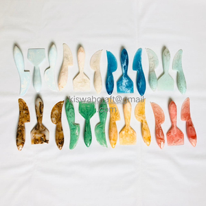 Juego de Cuchillos para Queso Azul Cielo Pulido, Ecológico y Hecho a Mano, 3 Piezas de Resina, Apto para Lavavajillas y Microondas, Regalo de Boda, Utensilios de Cocina - Product Image 6