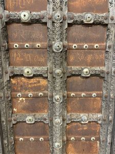 Porte en bois massif antique sculptée à la main avec cadre sculpté, porte d'entrée de luxe pour villas, restaurants, hôtels, meubles de maison - Product Image 6