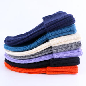 Korean Style Acrylic Jacquard Knitted Breathable <b>Waterproof</b> Adjustable Solid Color Casual Winter <b>Beanie</b> for Adults - Product Image 3