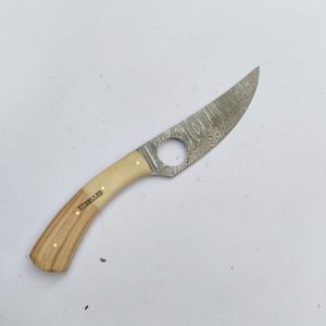 Cuchillo Hecho a Mano Personalizado de Acero al Carbono y Acero de Damasco, Ecológico, con Funda de Cuero - Product Image 2