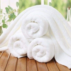 Toalla Blanca de Algodón Puro de 550 GSM, Toalla de Baño Premium de Lujo, Suave, Gruesa y Absorbente para Hotel, Resort, Spa, Gimnasio, Piscina y Uso Doméstico - Product Image 3