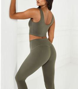 Ensemble de yoga décontracté 2 pièces personnalisé pour femme : Leggings push-up et brassière de sport pour la gym - Product Image 3