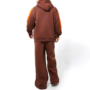 Survêtement à capuche marron pour homme, manches longues, couleur unie, coupe décontractée avec poches latérales à rayures orange, tenue d'automne - Product Image 2