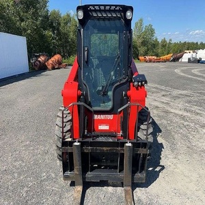Chargeuse compacte Manitou 1050R pour les chantiers de construction, les travaux agricoles, les projets d'aménagement paysager et la manutention polyvalente des matériaux - Product Image 1