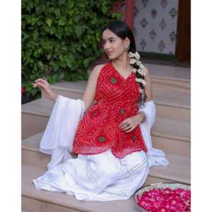 ชุดเซียนาเรดแบนดานี คูร์ตา ชารารา ไซส์ XS สำหรับงานแต่งงาน - Product Image 2