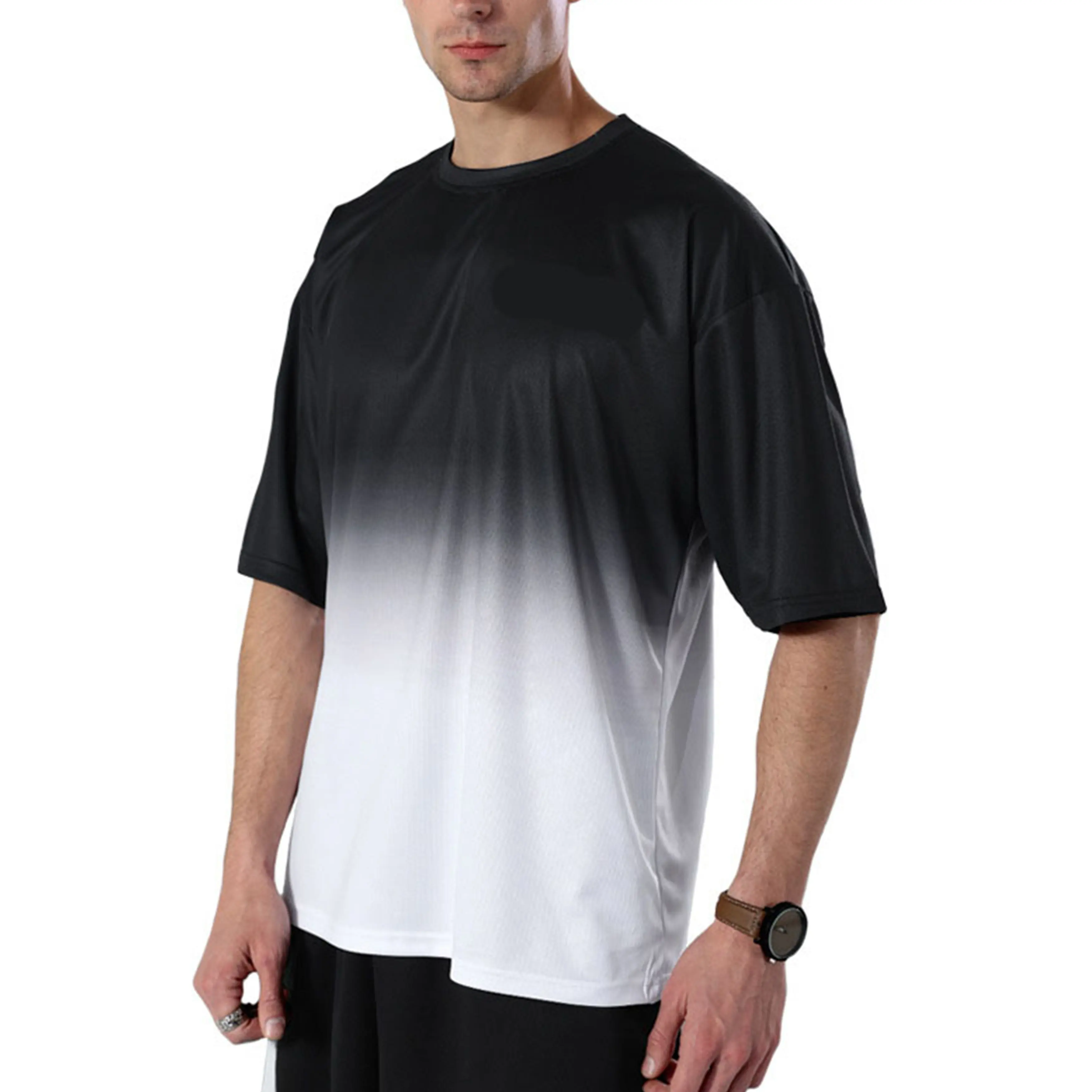 थोक कस्टम लघु आस्तीन आकस्मिक ग्रेडिएंट बैगी टी शर्ट पुरुषों के लिए ट्रेंडी स्पोर्ट्स पल्लोवर टॉप